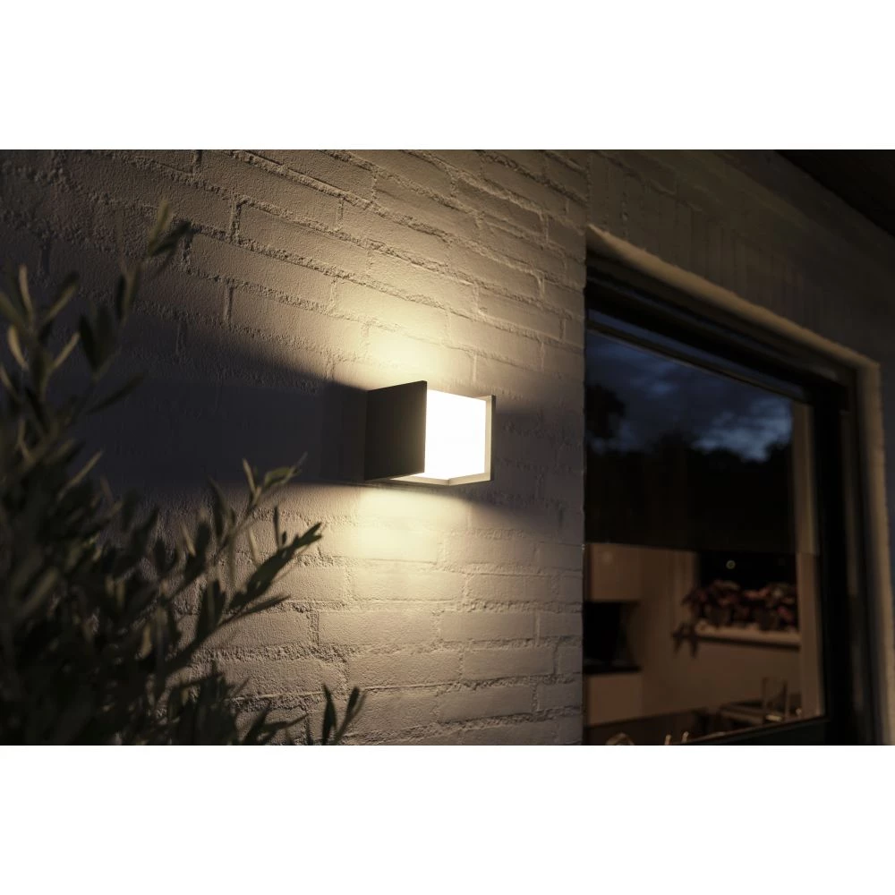 Philips Hue Outdoor Fuzo Væglampe 4 Philips Hue Outdoor Fuzo Væglampe - Billede 2