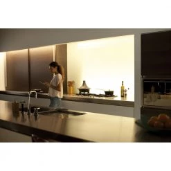 Philips Hue Lightstrips Plus - 1 Meter Forlænger Version 4 42 Philips Hue Lightstrips Plus - 1 Meter Forlænger Version 4 -Homeshop Salgsbutik unnamed file 2441